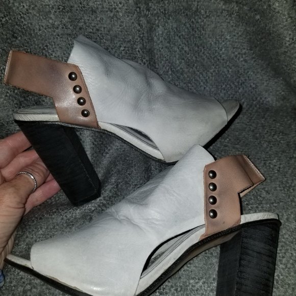 Free People, 'Picture This' Leather Peep Toe Heels, Dove Gray/Tan, Size 36 BNIB - Picture 10 of 10